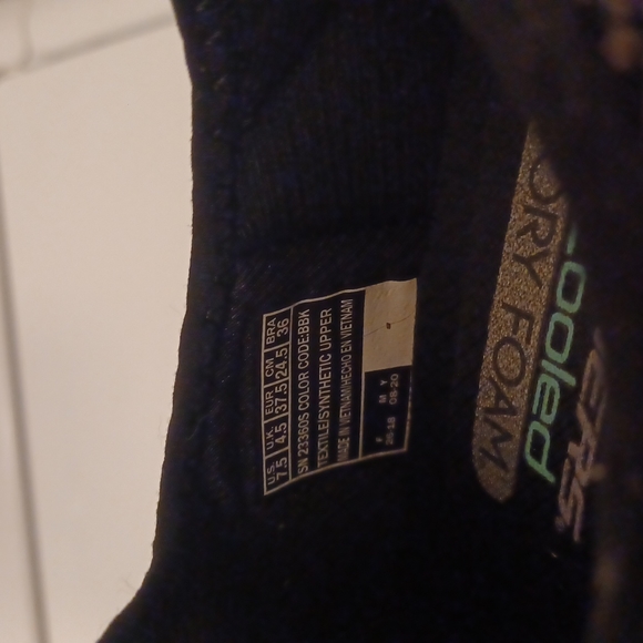 Women's Skechers with air-cooled memory foam size 7.5 excellent condition - Picture 6 of 7